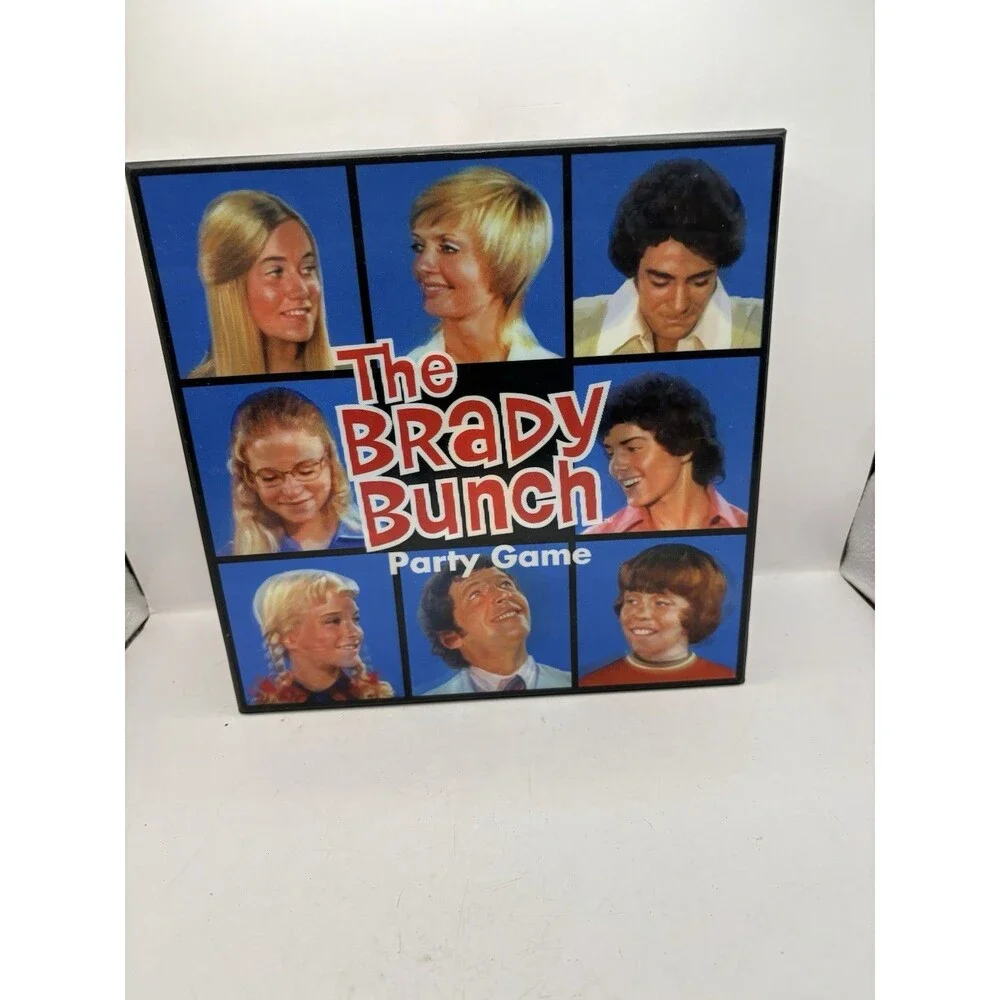The Brady Bunch Party Game Hologram Box Top- Never Used- Box in great condition!